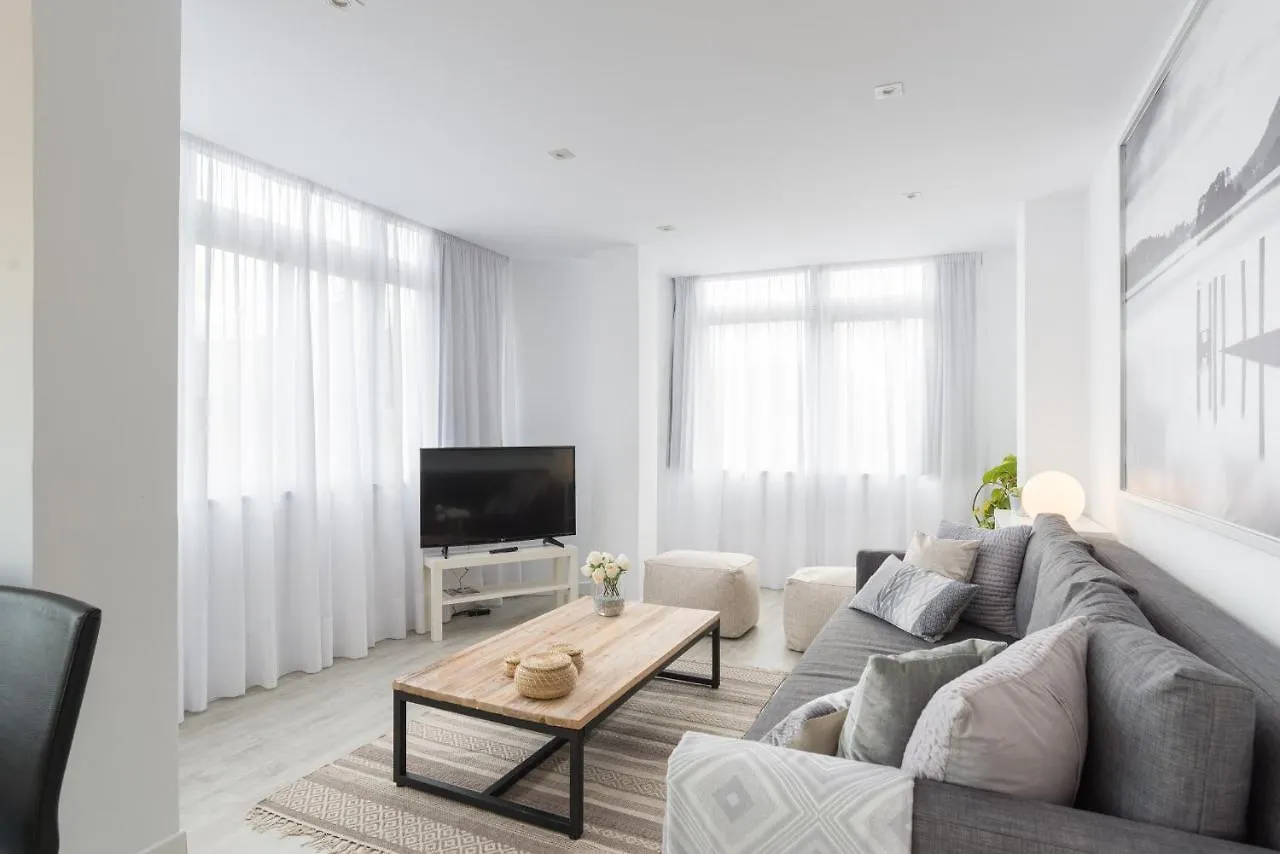 Urbe10 Angel Ganivet 2 Bedrooms Apartment Málaga 0*,  Spanien